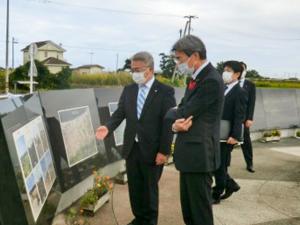 秋葉賢也復興大臣が来町